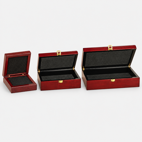 Rosewood Piano Finish Gift Box — available options on a light studio background