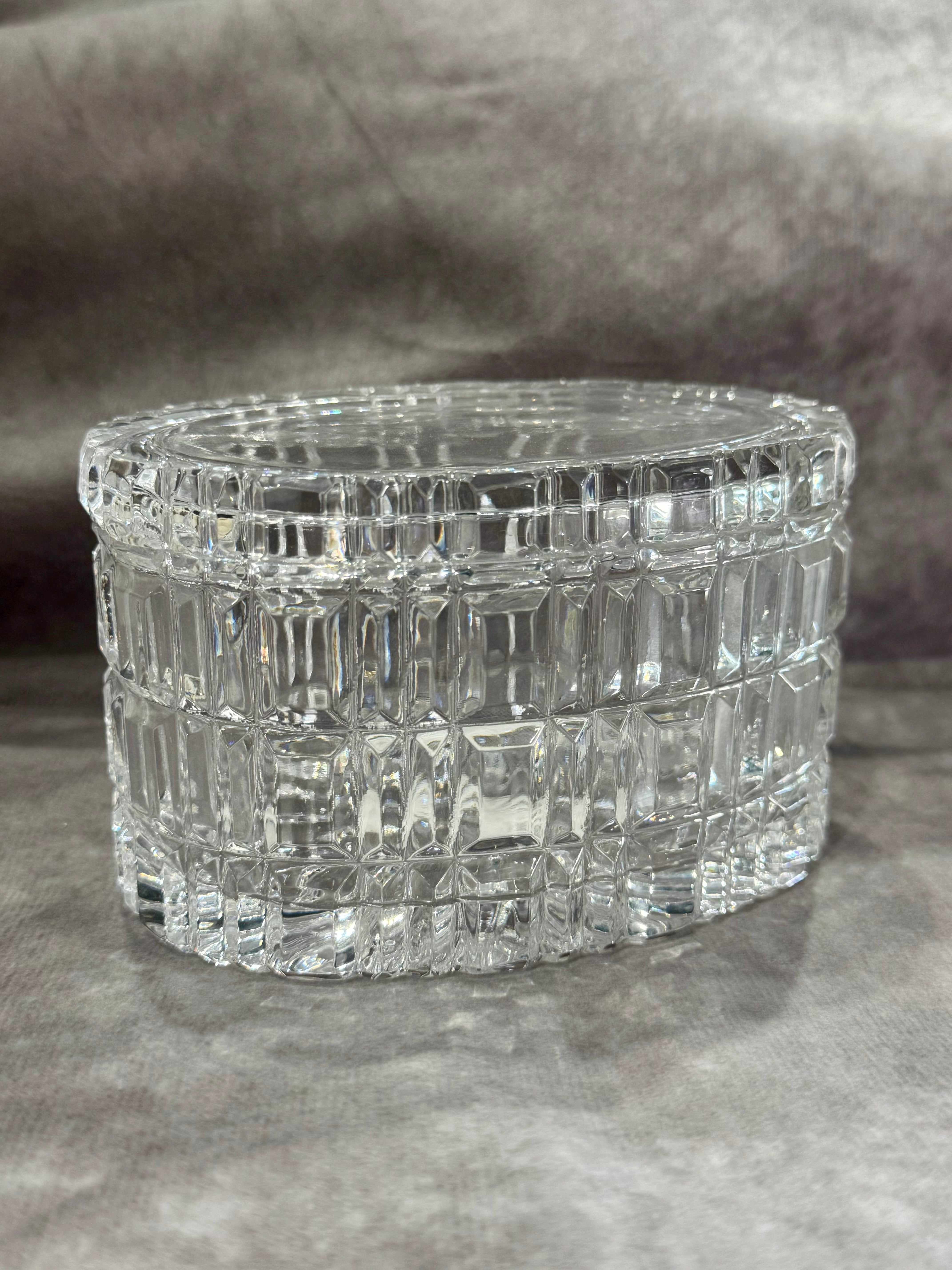 Oval Crystal Box with Lid