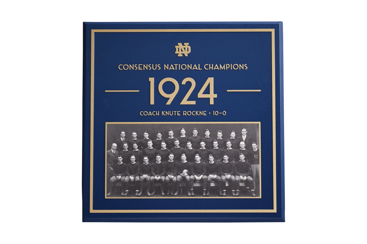 Traditional Bronze and Aluminum Plaques